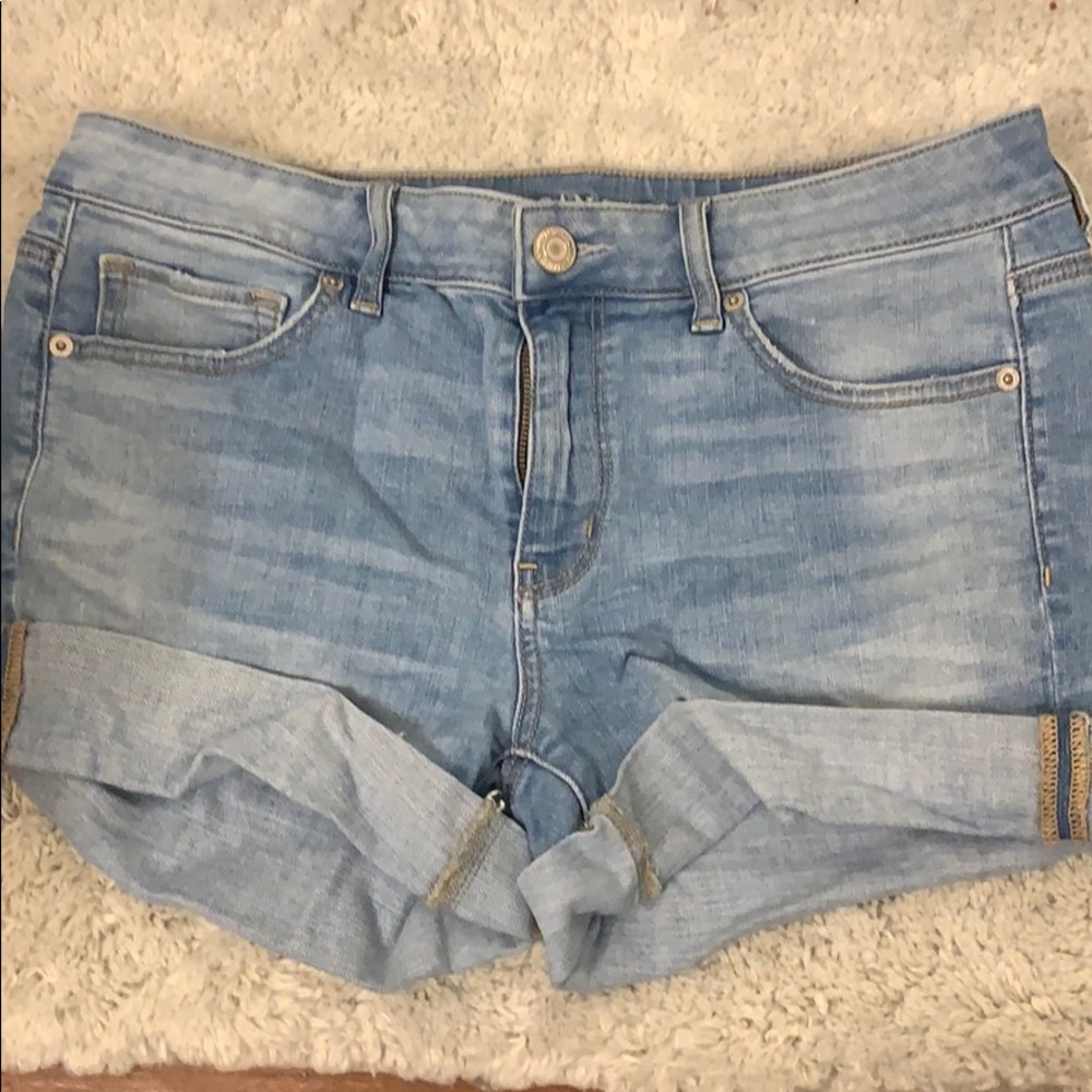 American eagle light denim shorts
